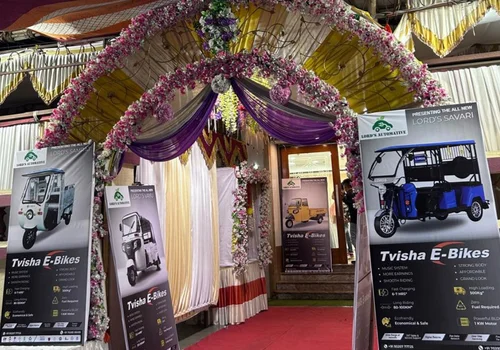 Exclusive Dealers Showroom (16)