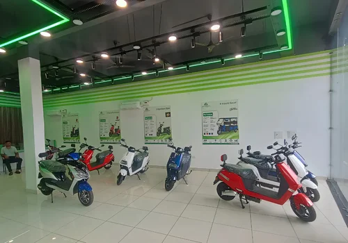 Exclusive Dealers Showroom (23)