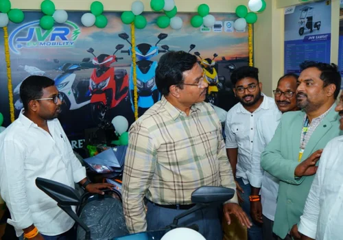 Exclusive Dealers Showroom (27)