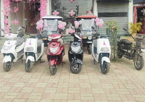 Exclusive Dealers Showroom (8)