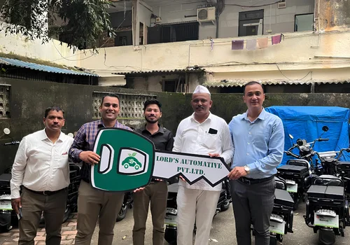 Lord’s Automative Welcomes Mumbai Dabbawala in their extended Family 1 (3)